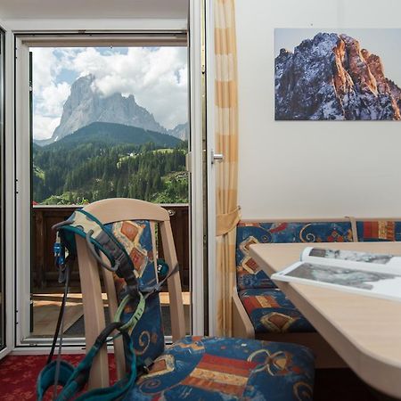 Kedul Lodge Santa Cristina Val Gardena Szoba fotó